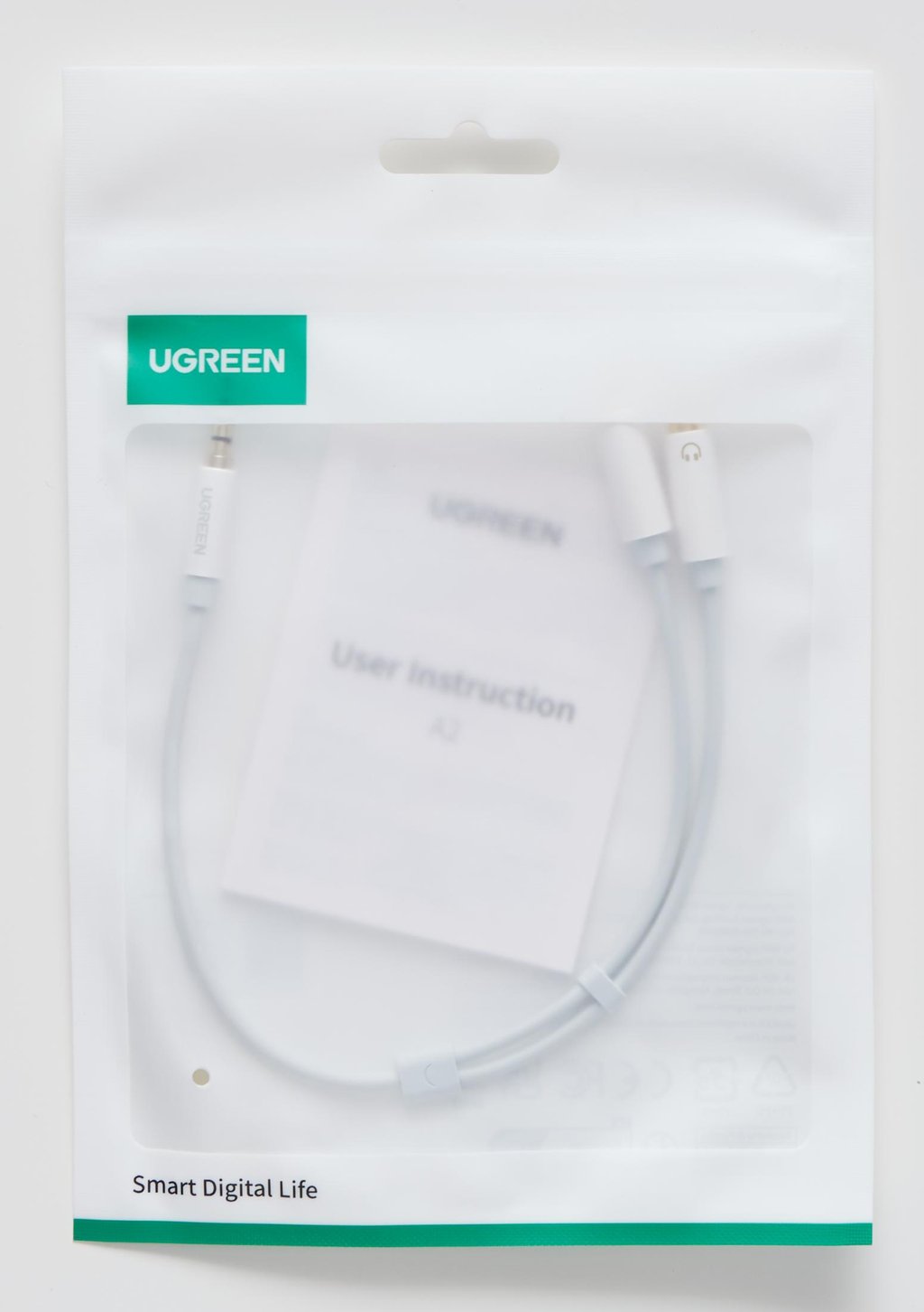 UGREEN 3.5mm male to 2 Female Audio Cable ABS Case (White) - Ảnh 2